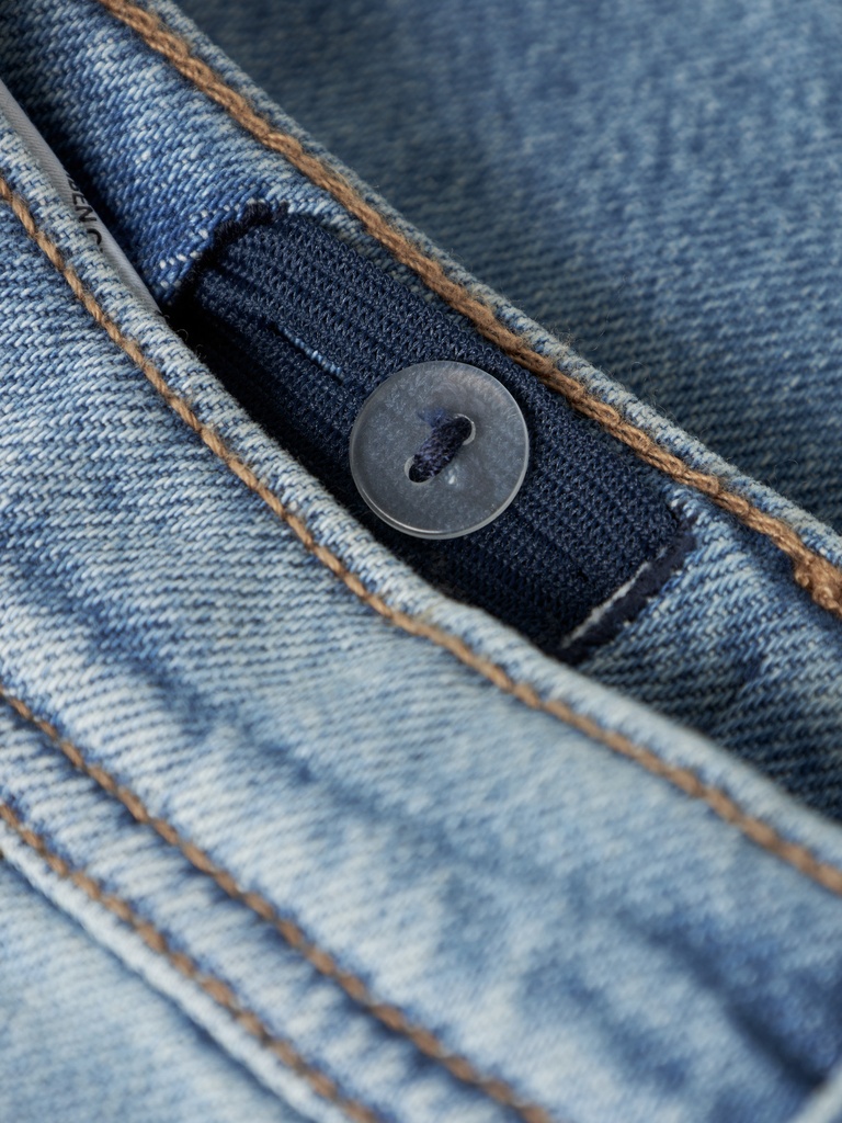 F_13247863_M_4878107_Front Full.jpg