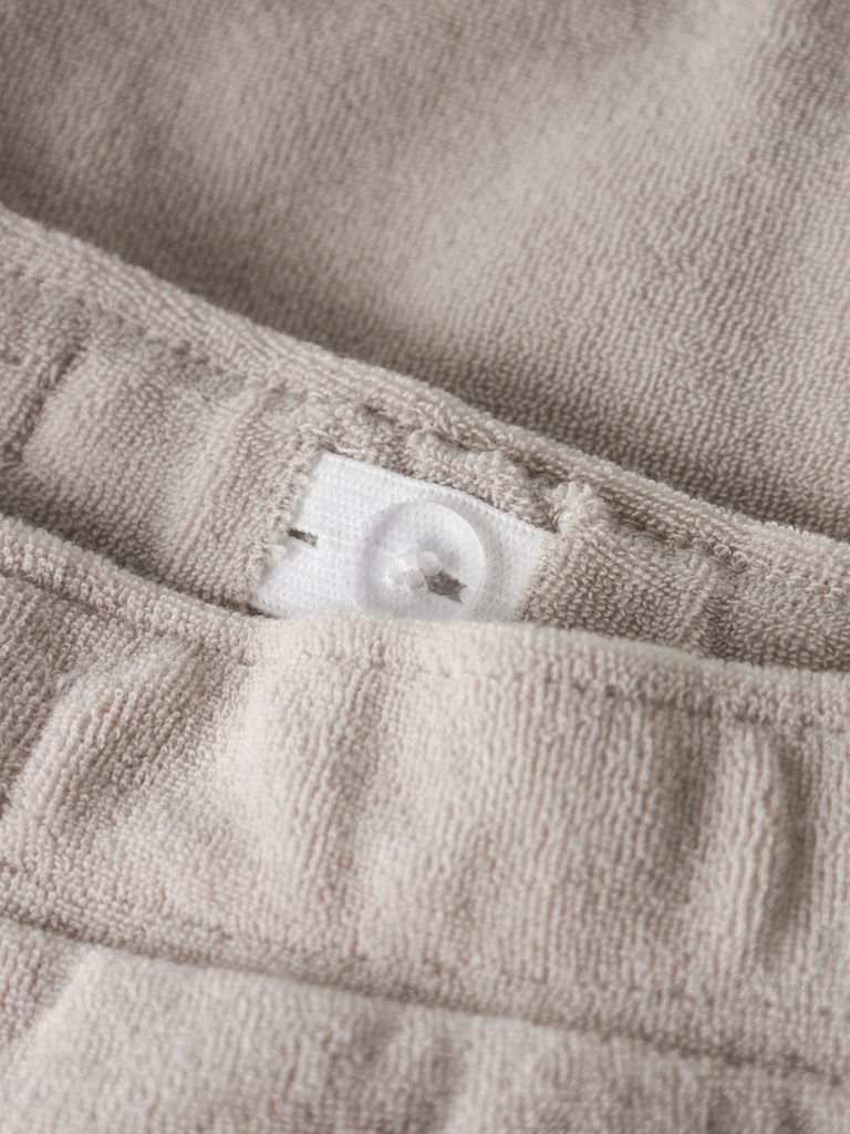 F_13254307_M_4974355_Front Full.jpg